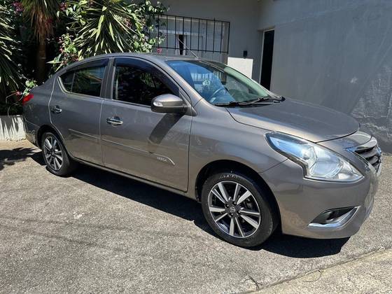 NISSAN VERSA 1.6 16V FLEXSTART SL 4P XTRONIC NISSAN VERSA 1.6 16V FLEXSTART SL 4P XTRONIC